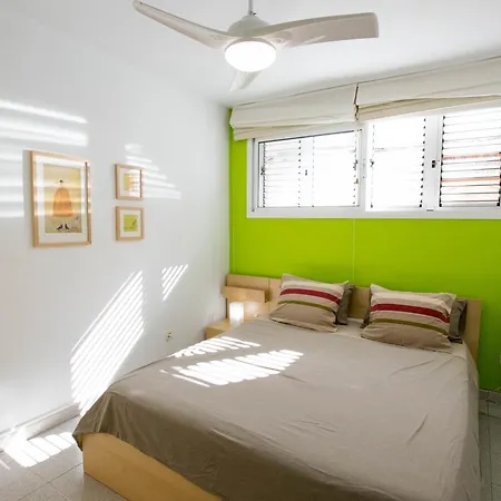 Apartment Ocean Front With Pool Bbq & 300mb Wifi