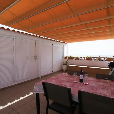 Διαμέρισμα Ocean Front With Pool Bbq & 300mb Wifi